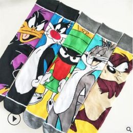 10 PCS 5 pairs 39 40 41 42 43 EU plus siz new products in Europe and the personality men socks tube socks in the cartoon274G