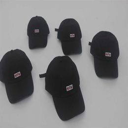 KITH TREATS TOKYO Hat Men Women Alphabet Embroidered Baseball Cap Eaves Hat Casual Cap Classic Duck Tongue Hat Q0703294C