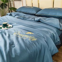 Bedding sets Luxury Embroidery Summer Simple Cool Ice Silk Quilt Breathable Queen Quilts Cooling Comforter Sets Rayon Blanket 231017