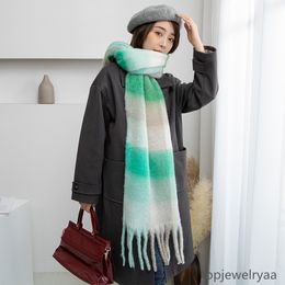 High quality men's and women's Winter Cashmere shawl scarf Fashion designer Luxury plaid scarf 240*35