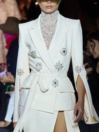 Women's Jackets Fashion White V Neck Heavy Industry Long Sleeve Beaded Diamond Belt Suit 2023 Jacket Coat