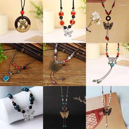 Pendant Necklaces Retro Ethnic Style Ceramic Hollow Out Butterfly Necklace For Women Geometric Bead Clavicle Sweater Chain Bohemia Jewellery