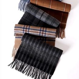 Scarves Cheque Plaid 100% Wool Scarf For Men Winter Warm Neck Scarves Classical Business Man Scarf Shawl Luxury Quality 231016