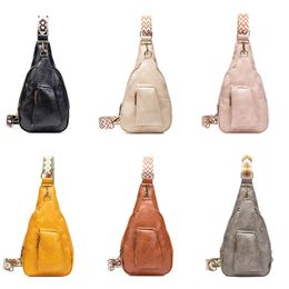 Girls' high-end feeling bag Women's fashionable waist bag Women's versatile chest bag Retro style women's bag