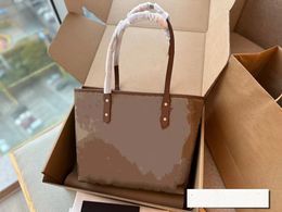 Four Seasons New Top Luxury Fashion Design Women's Classic Zipper Tote Bag High Quality Shopping Bag Casual Versatile Handheld Crossbody Bag