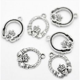 Whole- 100pcs Antique Silver Tone Rhinestone Claddagh Ring Charm Pendants 25x18mm Jewelry Findings making DIY Whole J0506223n