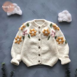 Cardigan Fahion Baby dziewczyna Księżniczka Kwiat haftowa Krzyk Kardigan Niemowlę małego Toddler Sweter Sweter Spring Autumn Baby Knitwear 1-10Y 231017