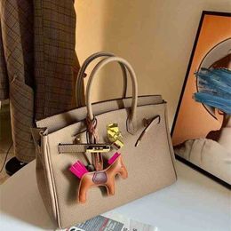 Handbag Handbags Platinum Portable Bag Bag Female High-grade Sense Light Luxury Large Capacity Messenger Bag have logo