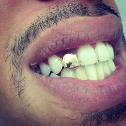 HIPHOP Custom Gold Plated Single Tooth Cap Hip Hop Jewellery Braces Rap Singer Jewellery Teeth Sets Whole2899