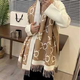 Designer Letter Printed High-end Cashmere Scarf, Classic and Simple Soft Autumn Only High-quality Scarf