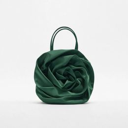 Evening Bags 2023 Summer Brand Design Silk Pleated Flower Handbag Women Red Round Bag Wedding Party Clutches Luxury Female 231017