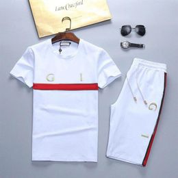 Mens Beach Designers Tracksuits Summer Suits 21ss Fashion T Shirt Seaside Holiday Shirts Shorts Sets Man S 2022 Luxury Set Outfits245S