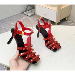 2024 Fashion Designer Dress Shoes Women's Fine Medium High Heel Sandals with Delicate and Comfortable Nails Women's Leather Material Sizes 35-42