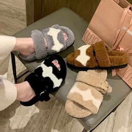 Designer Womens Wool Slippers Buckle Latch Flat Comfort Soft Sandals Mules Winter Fur Fluffy Furry Letters Casual Embroidery Slipper 35-41