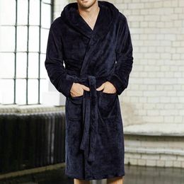 Fashion Casual Mens Bathrobes Flannel Robe V Neck Long Sleeve Couple Men Woman Robe Plush Shawl Kimono Warm Male Bathrobe Coat292q