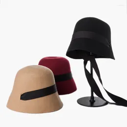Berets King Wheat Winter Bandage Wool Women Bucket Cap Fashion Outdoor Top Hat 2023 Retro Stage Show Simple Solid Lady Fedora