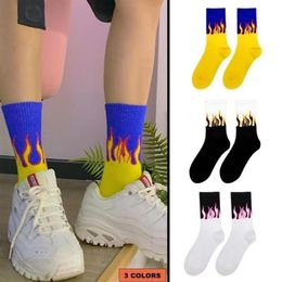 Men's Socks Fashion Unisex Street Style With Fire Fun Flame Pattern Skateboard Hip Hop Man Cotton Happy Woman Long241R