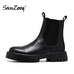 Boots Winter Platform Chelsea Men Ankle Shoes British Style Fashion Botas Hombre Black White Plush Microfiber Leather 231018