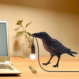 Decorative Objects Figurines Resin Lucky Bird Crow Wall Lamp Table Night Light Bedroom Bedside Living Room Home Decoration 231017