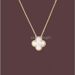 Stylish Pendant necklace Elegant Atmospheric Classic 4/4-leaf Clover pendant necklace High quality necklace Necklace Designer jewelry 18K gold plated girl gift