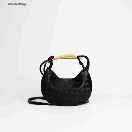 BottegassVenetas Sardine Bag 2023 New Hot Selling Woven Bag Mini Soft Leather Metal Bing Handbag Fashionable and Personalized Diagonal Cross Womens frj