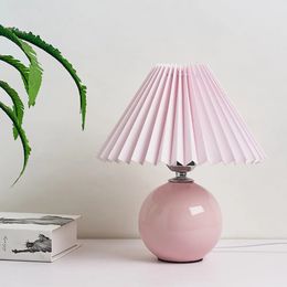 Decorative Objects Figurines Vintage Pleated Table Lamp with LED E27 Tricolored Bulb Ceramic Base AU US EU UK Plug Cute Night Light for Bedroom 231017