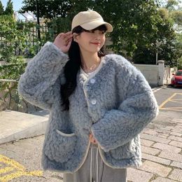 Women's Jackets Korean Style Loose O Neck Lamb Wool Jacket Women Winter Thicken Warm Furry Outerwear Woman 2023 Long Sleeve Fake Fur Coats Femme 231018