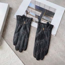 Women Winter Driving Mitten Designer Gloves Luxury Genuine Leather Gloves Metal Letter Sheepskin Plush Gloves Riding Ski Mitten