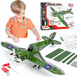 Flygplan Modle Metal Airplane Kit for Boys 1 32 Militärmodell Flygplan Byggnadsblock Skruvar Nötter Barn Montering Toy Education STEM Gift 231017