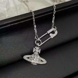 Pendant Necklaces Designer Letter Vivian Chokers Luxury Women Fashion Jewelry Metal Pearl Necklace cjeweler Westwood 5544ess