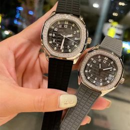 Wristwatches Minimalist Retro Watch Women's Classic Silicone Quartz Fashion Parrot Square Diamond Set