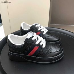 New shoes for boy and girl Hollow out breathable design kids Sneakers Box Packaging Size 26-35 Child Casual Shoes Oct15