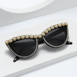 Sunglasses NYWOOH Fashion Diamond Women Personalised Flower Cat Eye Sun Glasses Female Anti Blue Light Frame