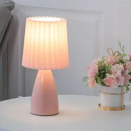 Table Lamps Nordic LED Lamp Pleated Paper Ceramic Light For Living Room Bedroom Study El Bedside Desk Decorative Luminaires