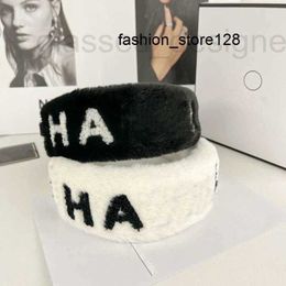 Headbands Designer Winter FUR Autumn Wool Hair Hoop C-Letter Headband Black White Colors HairJewelry Outdoor Top Headwear UDW8 00VT