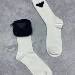 Womens Underwear Fashion Sock Designer Socks with Bag and Triangle Badge Women Trendy Sexy Hosiery 2 Colours Lady Undrewears S281J