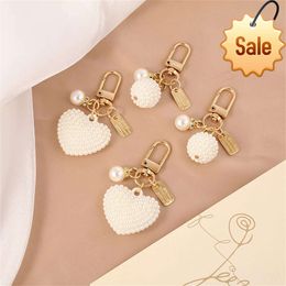 Women Girls Heart Key Chains Simple Splicing Imitation Pearls Keyring Bag Pendant Keychain Headphone Case Decoration