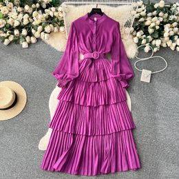 Casual Dresses VANOVICH Elegant Female Autumn 2023 French Style Waist Slim Temperament Pleated Dress Solid Colour Tierred A-line Long