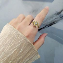 Cluster Rings Fashion Rotatable Daisy Flower Ring For Women Opening Adjustable Pressure-Reducing Rotating Jewelry Gift