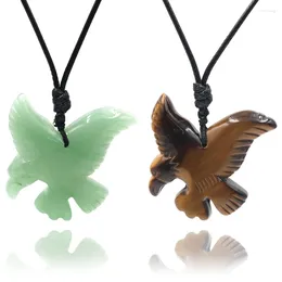 Pendant Necklaces XSM Natural Stone Handmade Carved Animal Crystal Eagle For Man Women Jewelry Halloween Gift