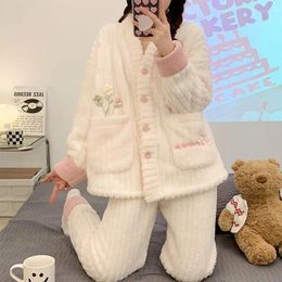 Women's Sleepwear Floral Women Pajamas Set Winter Fleece Velvet 2 Piece Pant Home Suit Fluffy Korean Piiama Appliques Warm Night Wear