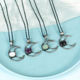 Pendant Necklaces Crescent Moon Natural Stone Necklace For Women Oval Crystal Quartz Cabochon Charm Choker Female Vintage Jewellery