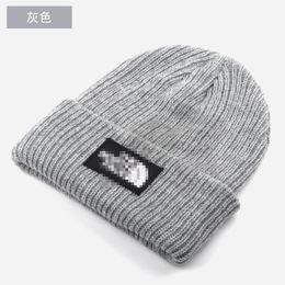 New cross-border foreign trade knitted hats Europe and the United States pullover hats warm wool hats cold hats winter hats spot wholesale.