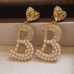 Jewellery b earrings Small B Style Letter Pearl Inlaid Love Diamonds Commuter Fold Designer