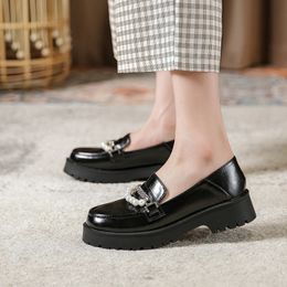 Dress Shoes Black Oxford Shoes Women Lady Pearl Slip on Leather Shoes Female Loafers Spring Fashion Women Plaform Oxford Shoes Flats 231018