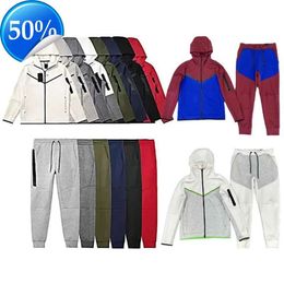 Men's Tracksuits Mens Sports Pants Hoodies Tech Fleece Designer Hooded Jackets Space Cotton Trousers Womens Thick Coats Bottoms Men Joggers Running Quality Jumper