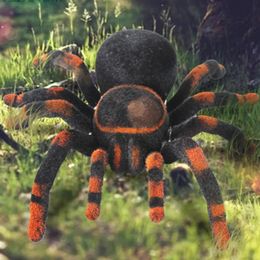 전기/RC 동물 전자 애완 동물 원격 제어 시뮬레이션 Tarantula Eyes Shint Smart Black Spider 4CH Halloween RC 까다로운 장난 무질서한 장난감 선물 231019