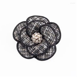 Pins Brooches High-end Vintage Fabric Camellia Flower For Women Fashion Suit Cardigan Lapel Corsage Badge Jewelry Gifts Seau22319D