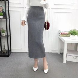 Skirts 2023 Woolen Screw Thread For Women Long Shirring Knitted Midi Slim Office Autumn And Winter Pencil Skirt T455