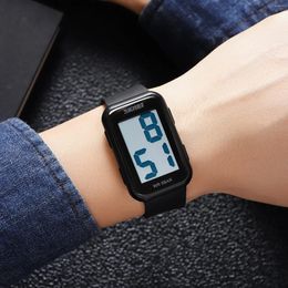 Wristwatches SKMEI Simple Square Watch Calendar Luminous Display Curved Large Screen Big Character Student Sports Trend Electronic 2023